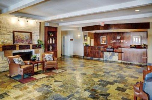 Lakeview Inns & Suites - بحيرة سليف المظهر الداخلي الصورة
